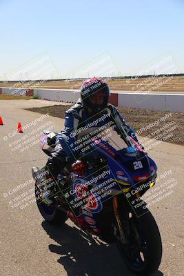 media/Jun-18-2022-Lets Ride (Sat) [[ae58d599d4]]/B Group/grid/